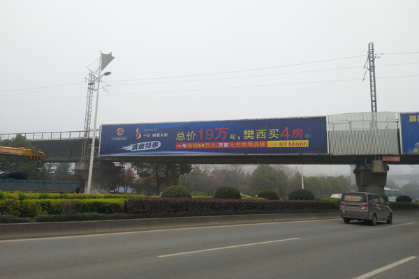 如何為襄陽(yáng)戶(hù)外廣告選擇合適的投放地點(diǎn)